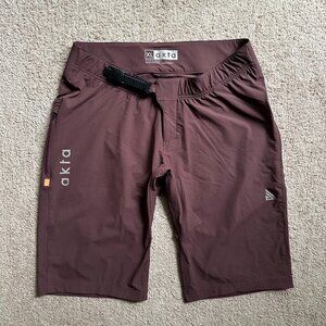 Akta Trail Shorts Mens XL 36x14 Mid Rise Dark Brown Red Pocket Nylon